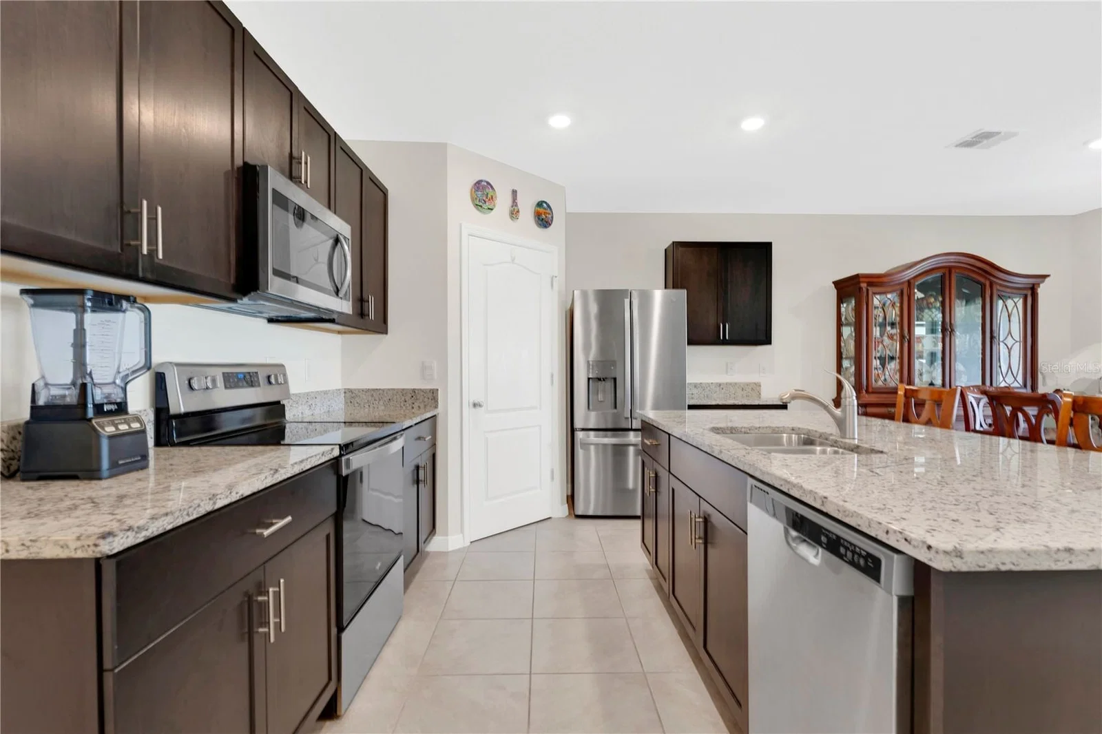 1735 PARK SIDE 3