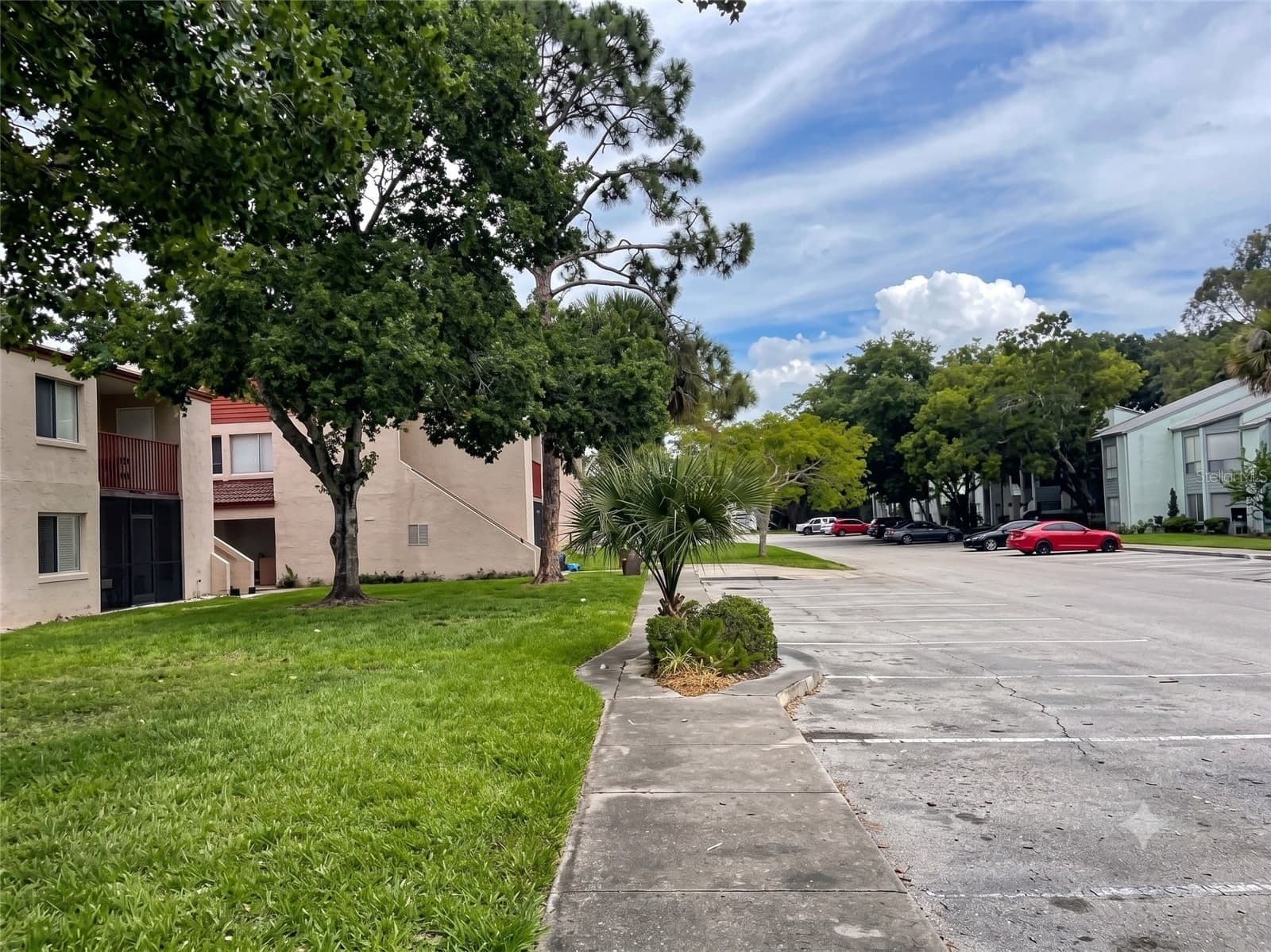 4322 LAKEWAY 4