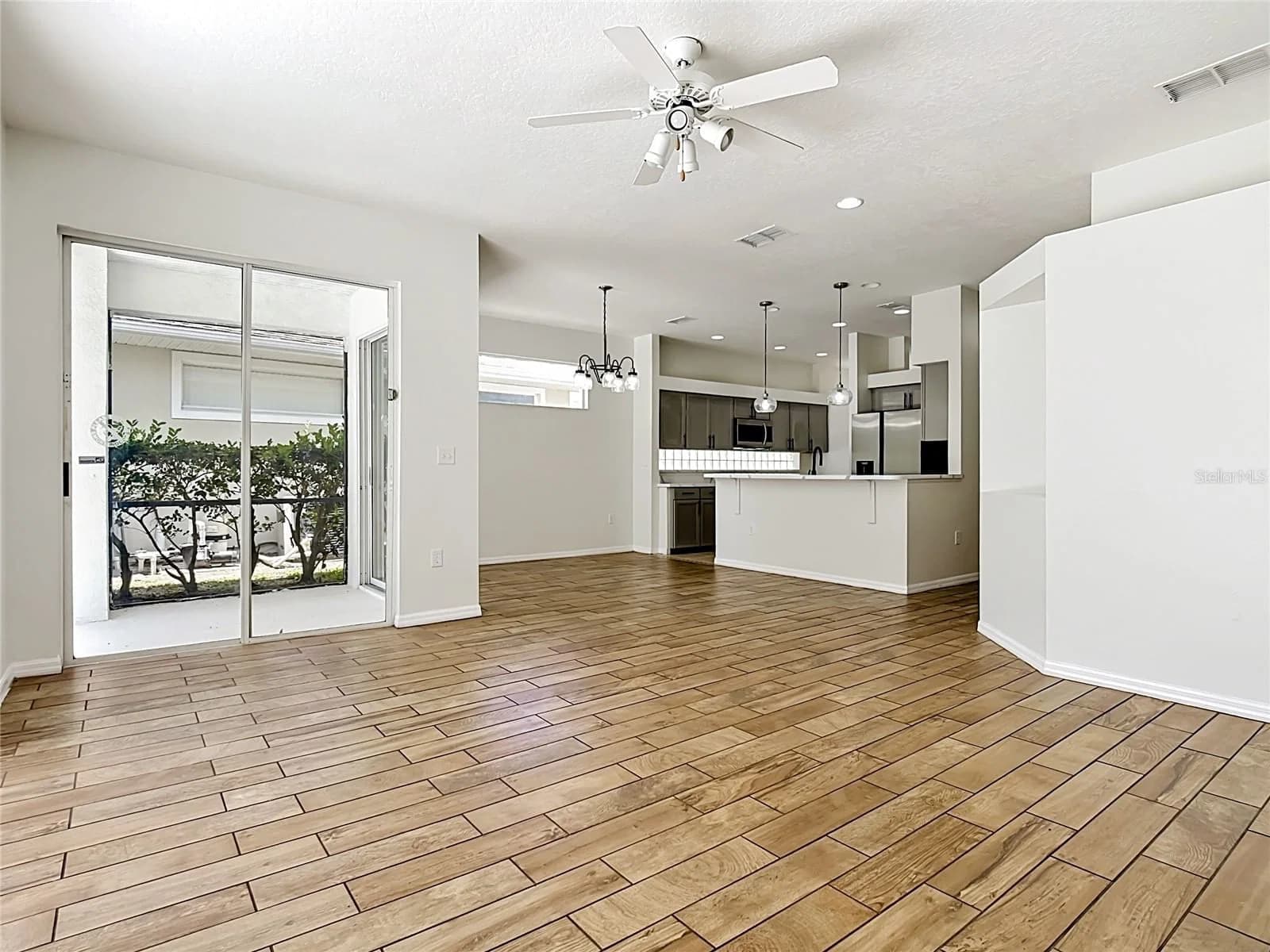 2944 SUNSET VISTA 5