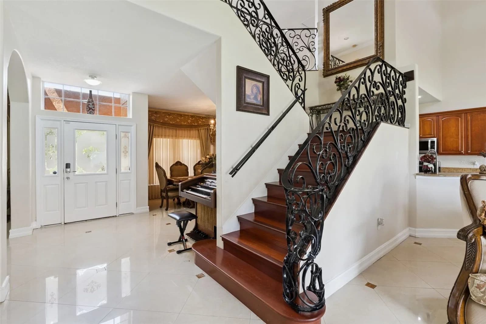 331 ASHBURTON 4