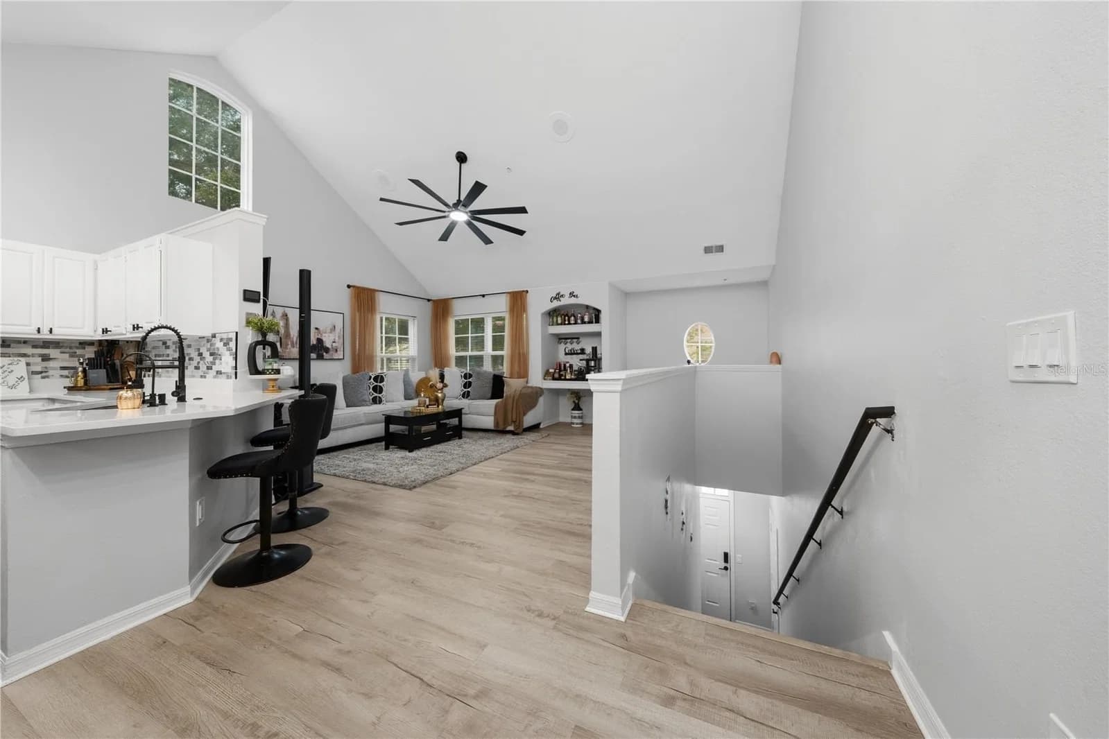 3432 WESTCHESTER SQUARE 4