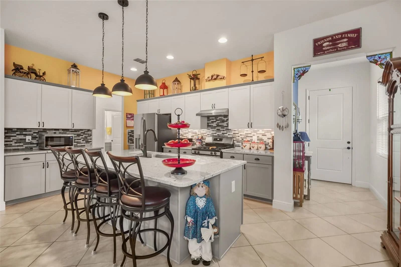 1667 KEY BAY 4