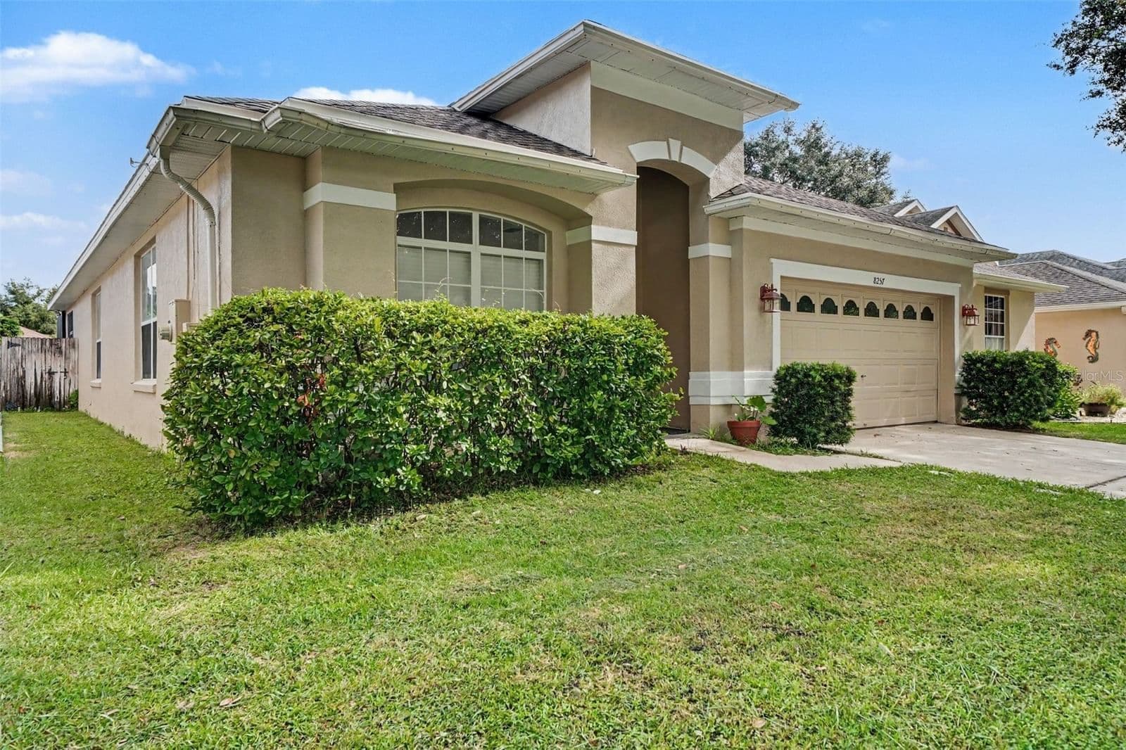 8257 BAYWOOD VISTA 3
