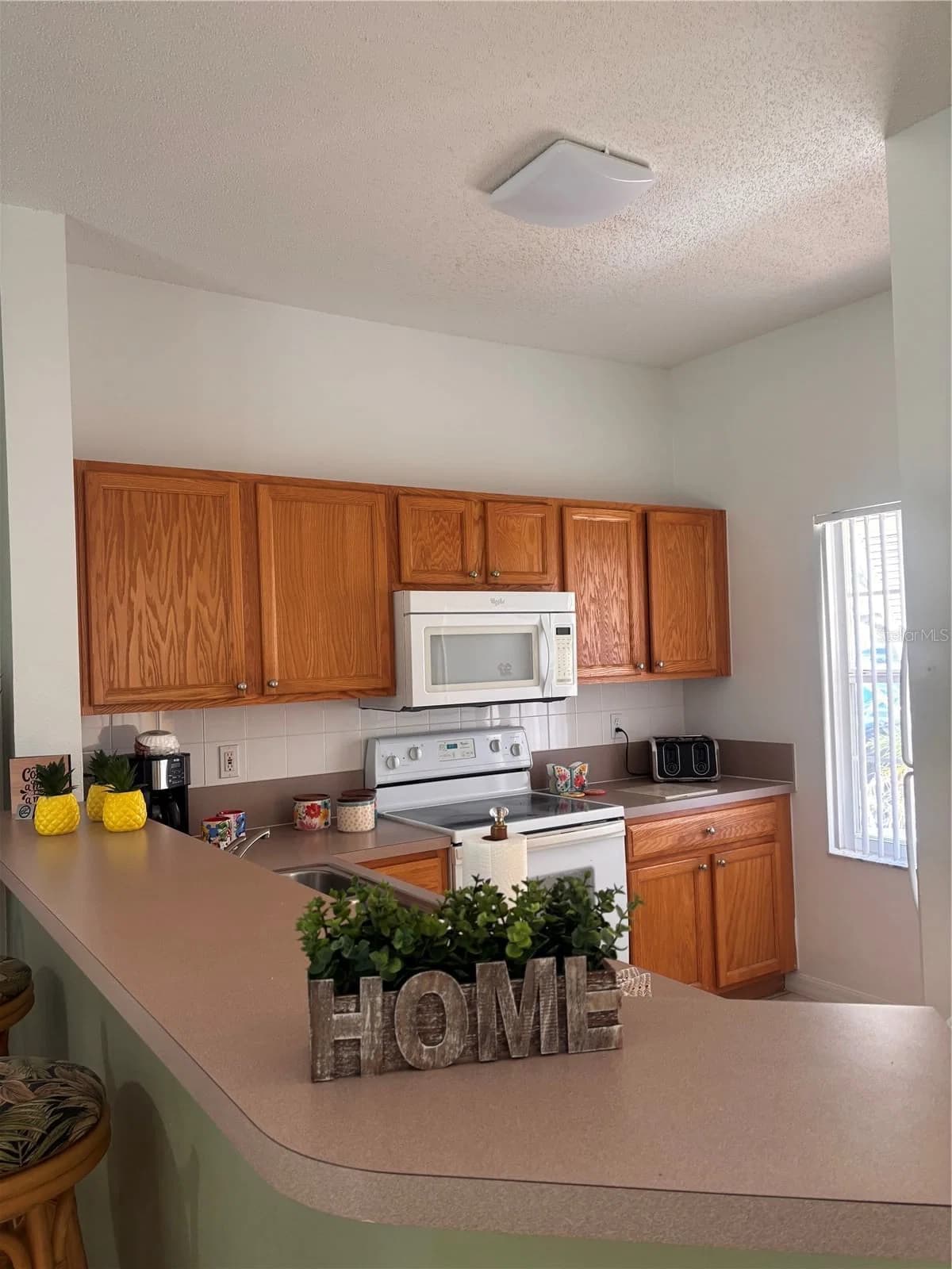 1055 PARK RIDGE 4