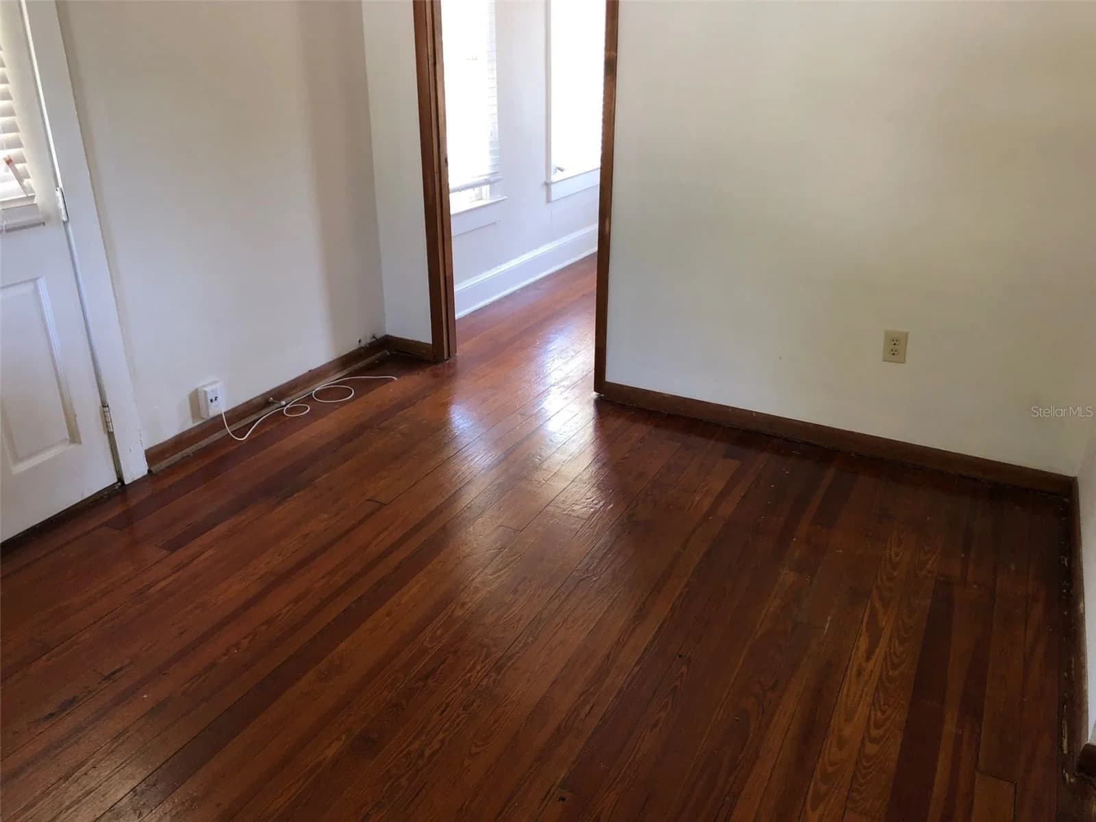 1243 RIDGEWOOD 5