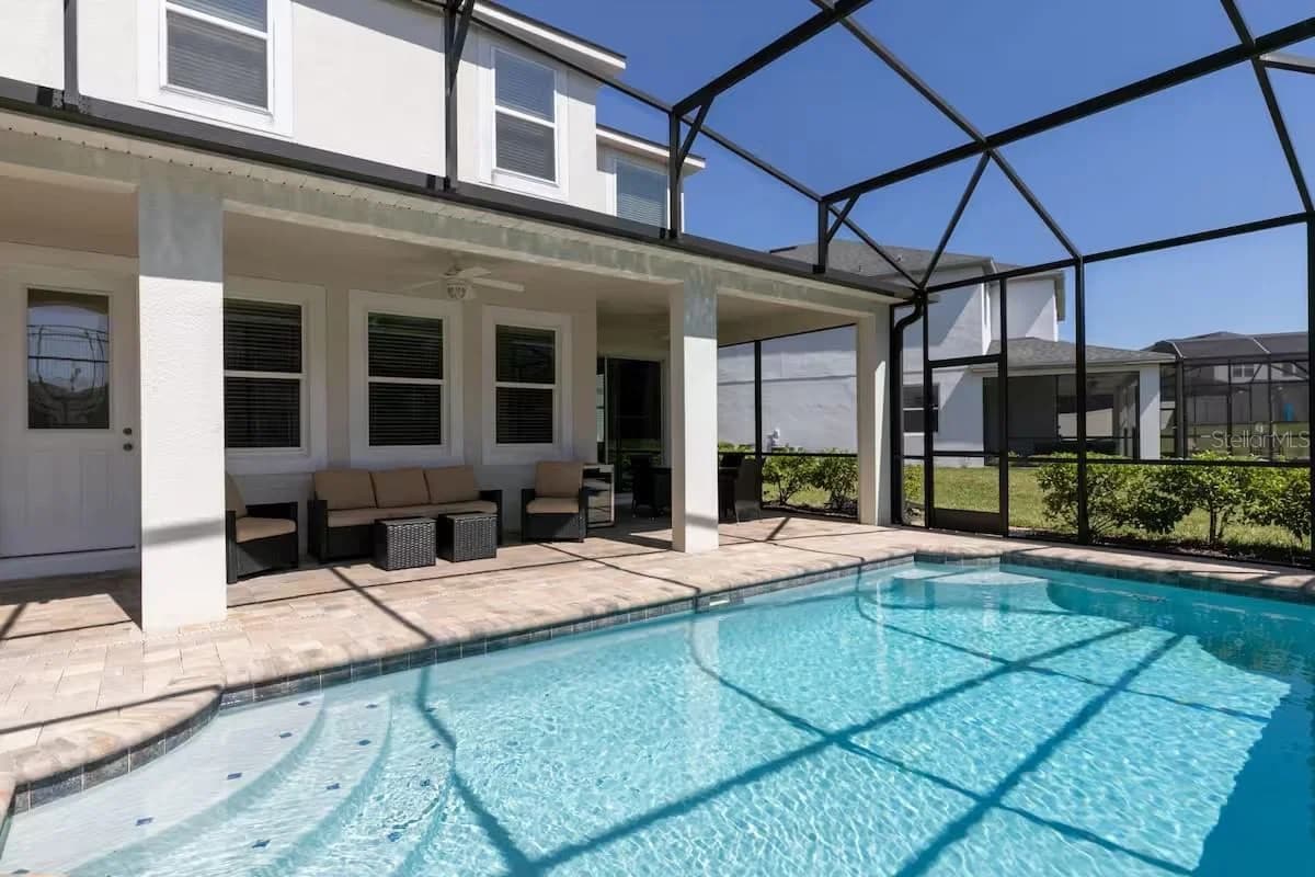 1720 SAWYER PALM 2
