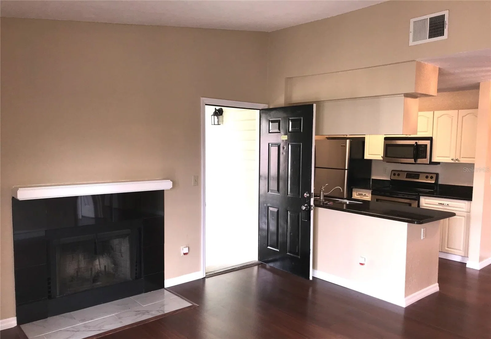 2550 ALAFAYA 4