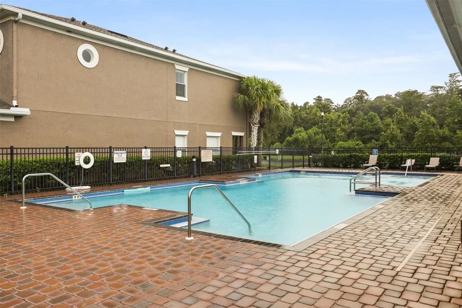 10332 MANDERLEY 5