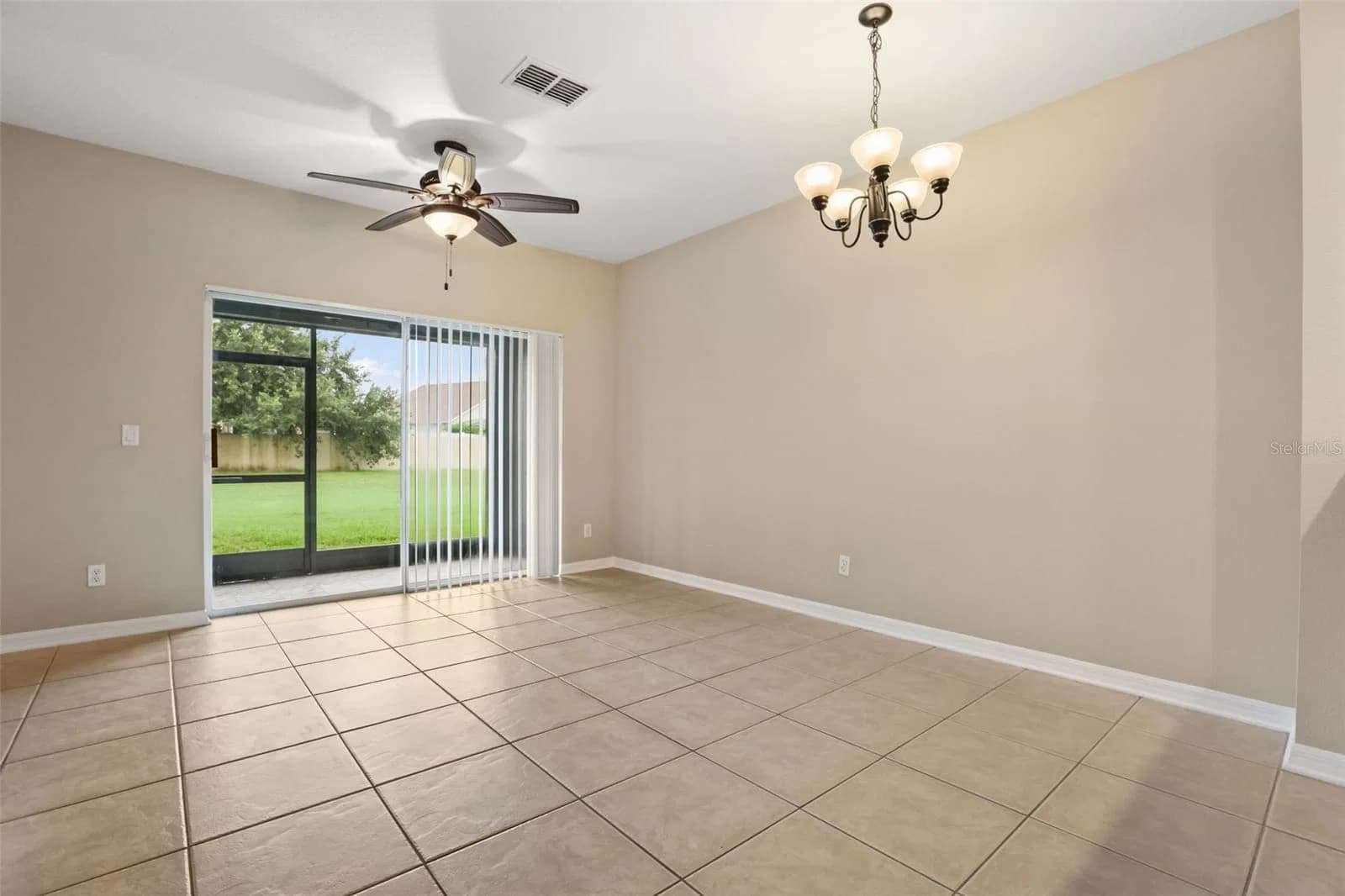 10332 MANDERLEY 4