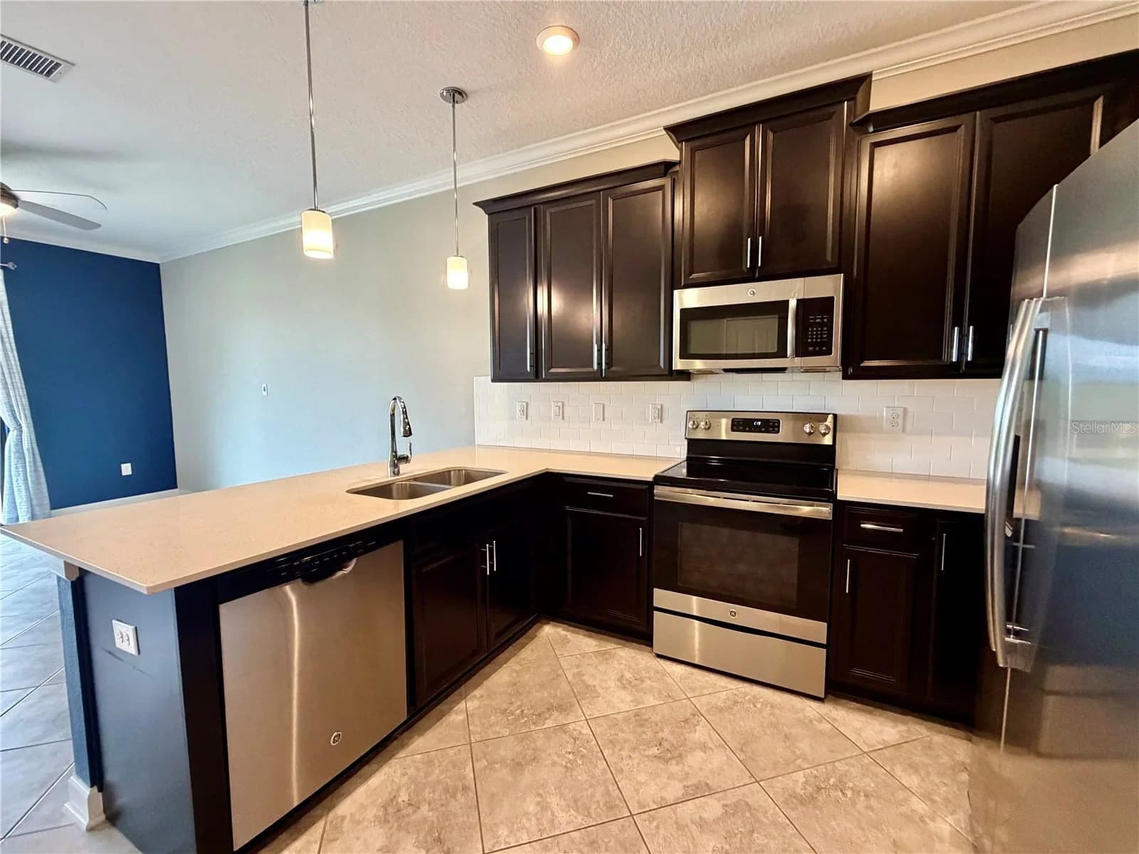 1344 ROYAL ST GEORGE 2