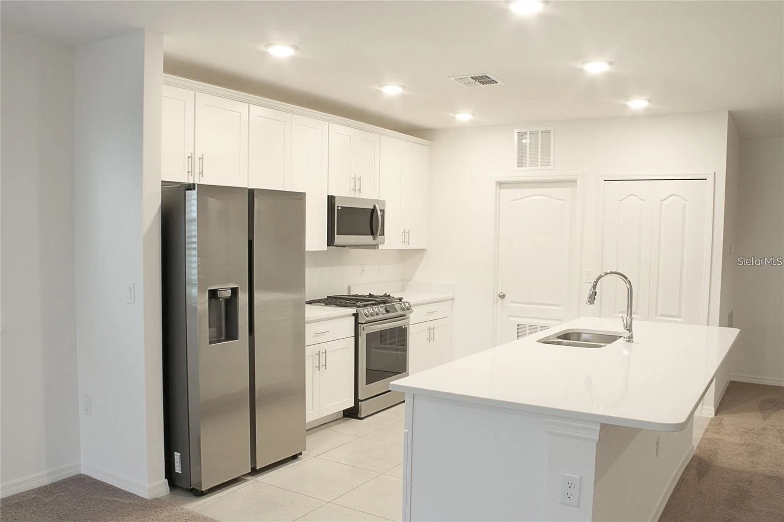 1162 OAK BLUFF 4