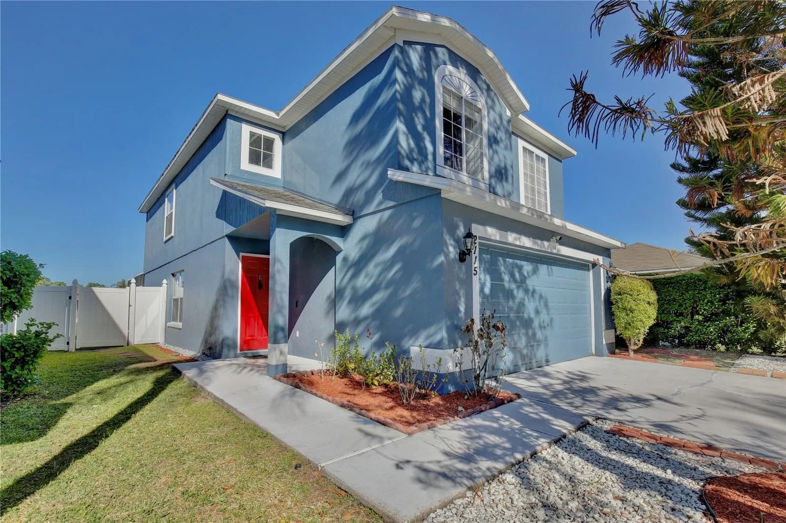 2115 HEATHWOOD 2