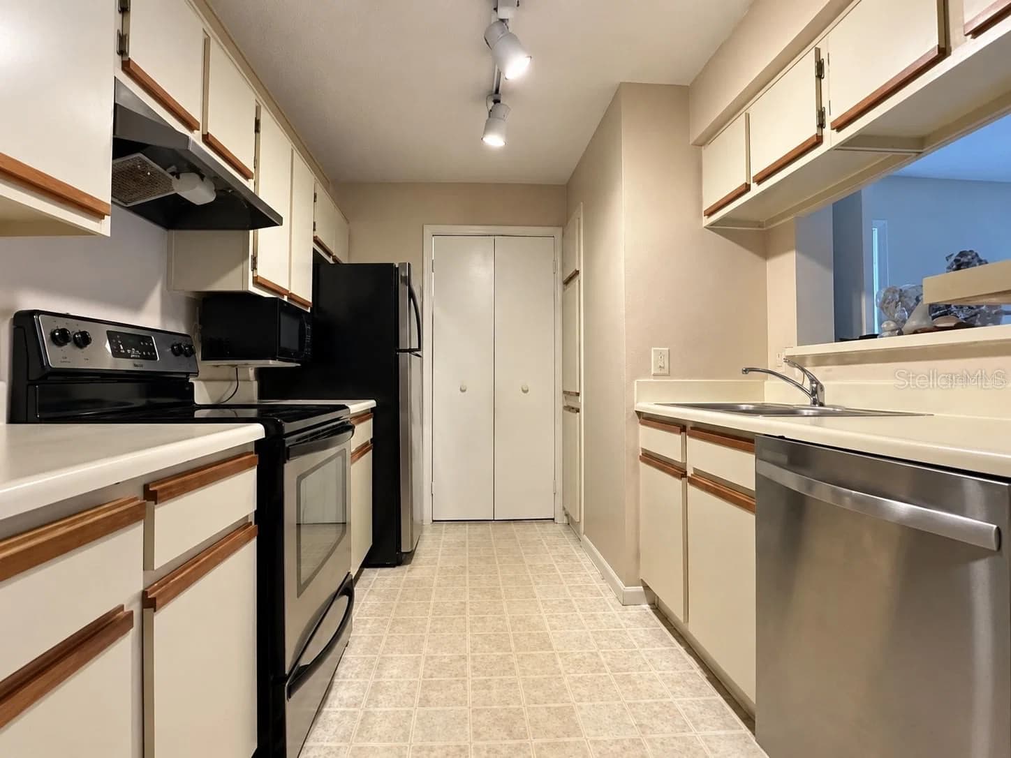 5500 DEVONBRIAR Way #G108 5