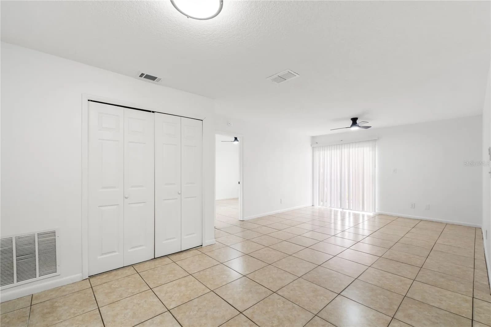 5219 VIA HACIENDA 4