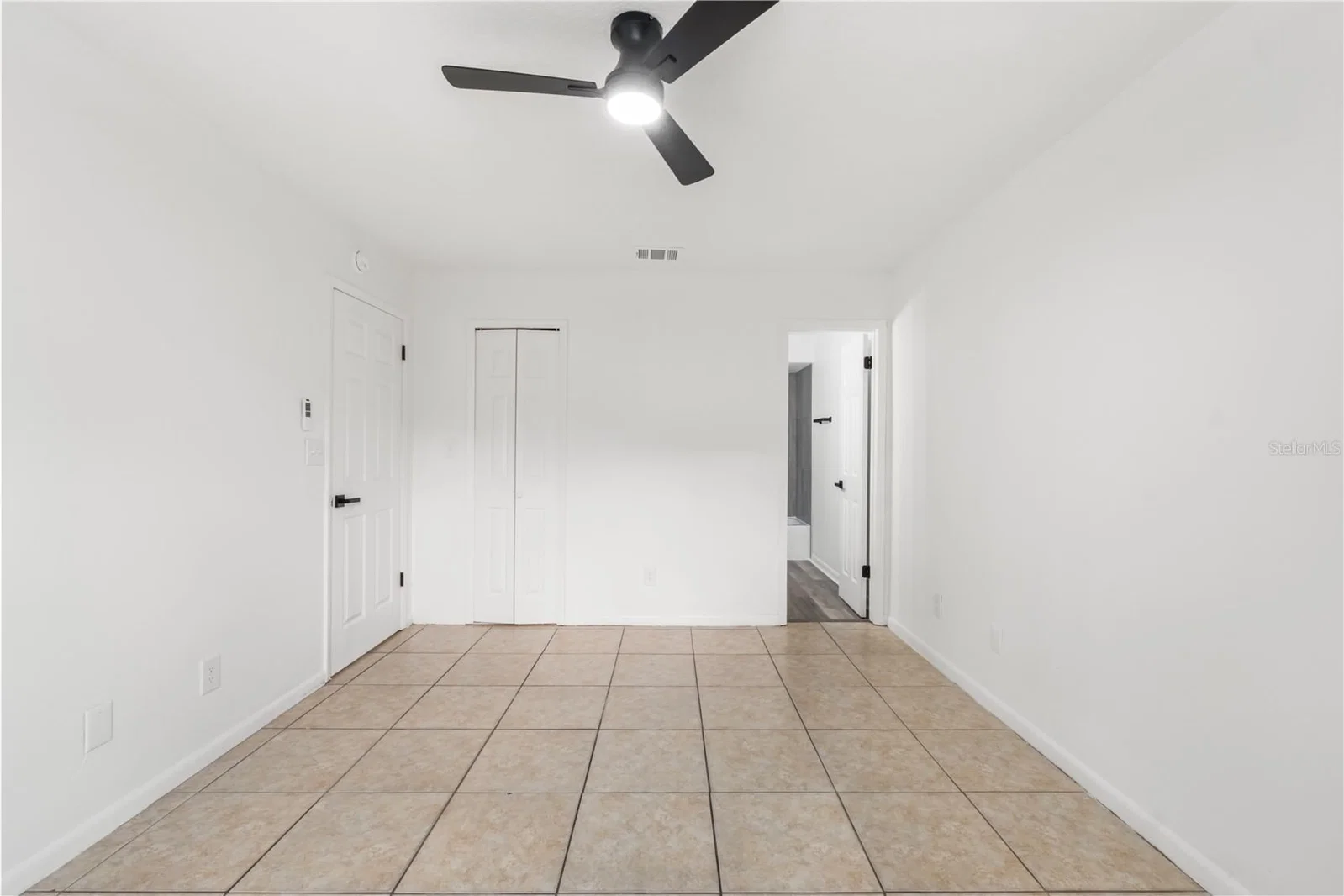5219 VIA HACIENDA 5