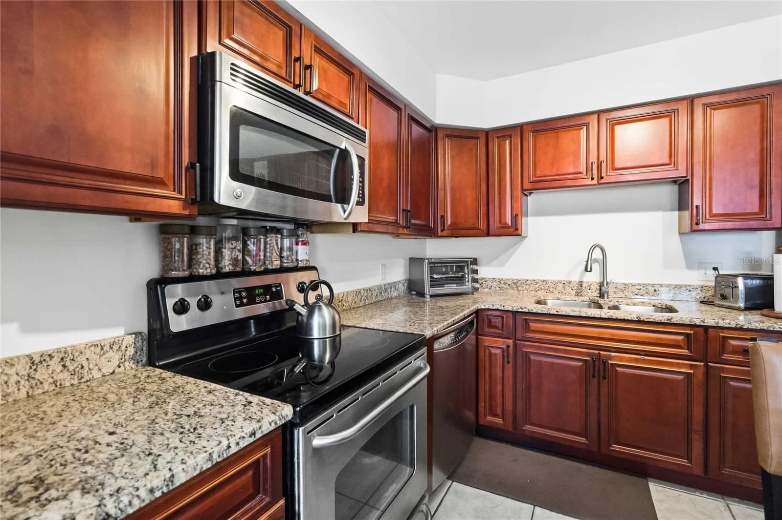 5140 CYPRESS CREEK 5