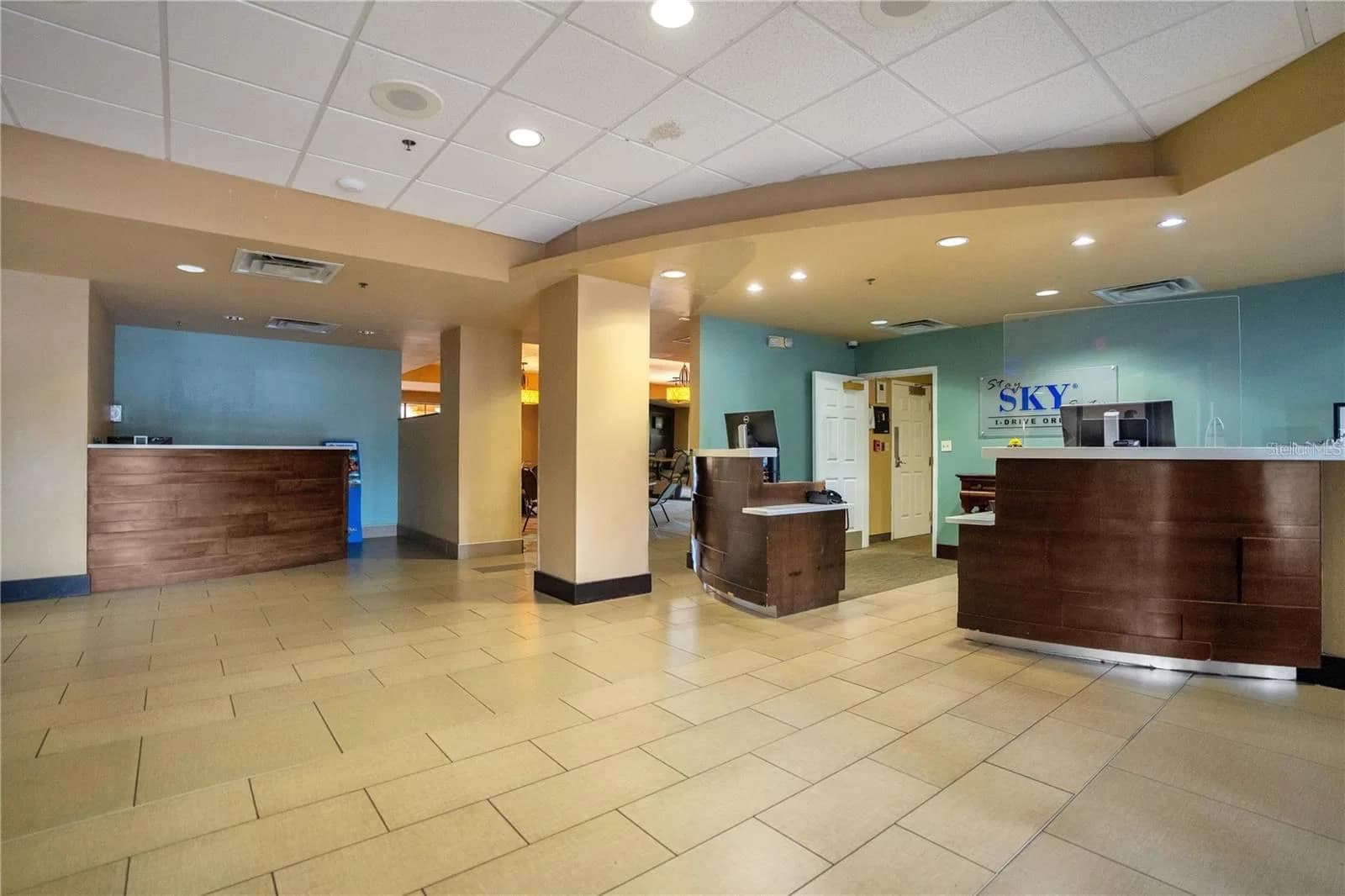 7601 CANADA Avenue #630 5