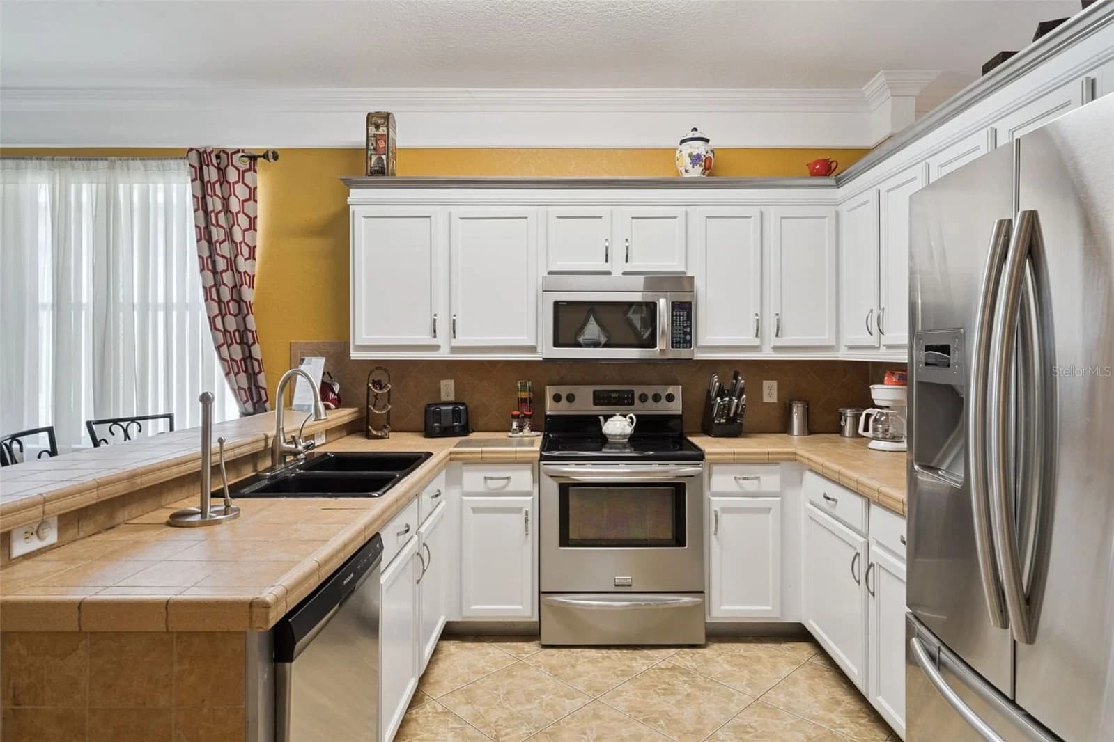 536 GLENEAGLES DR 4