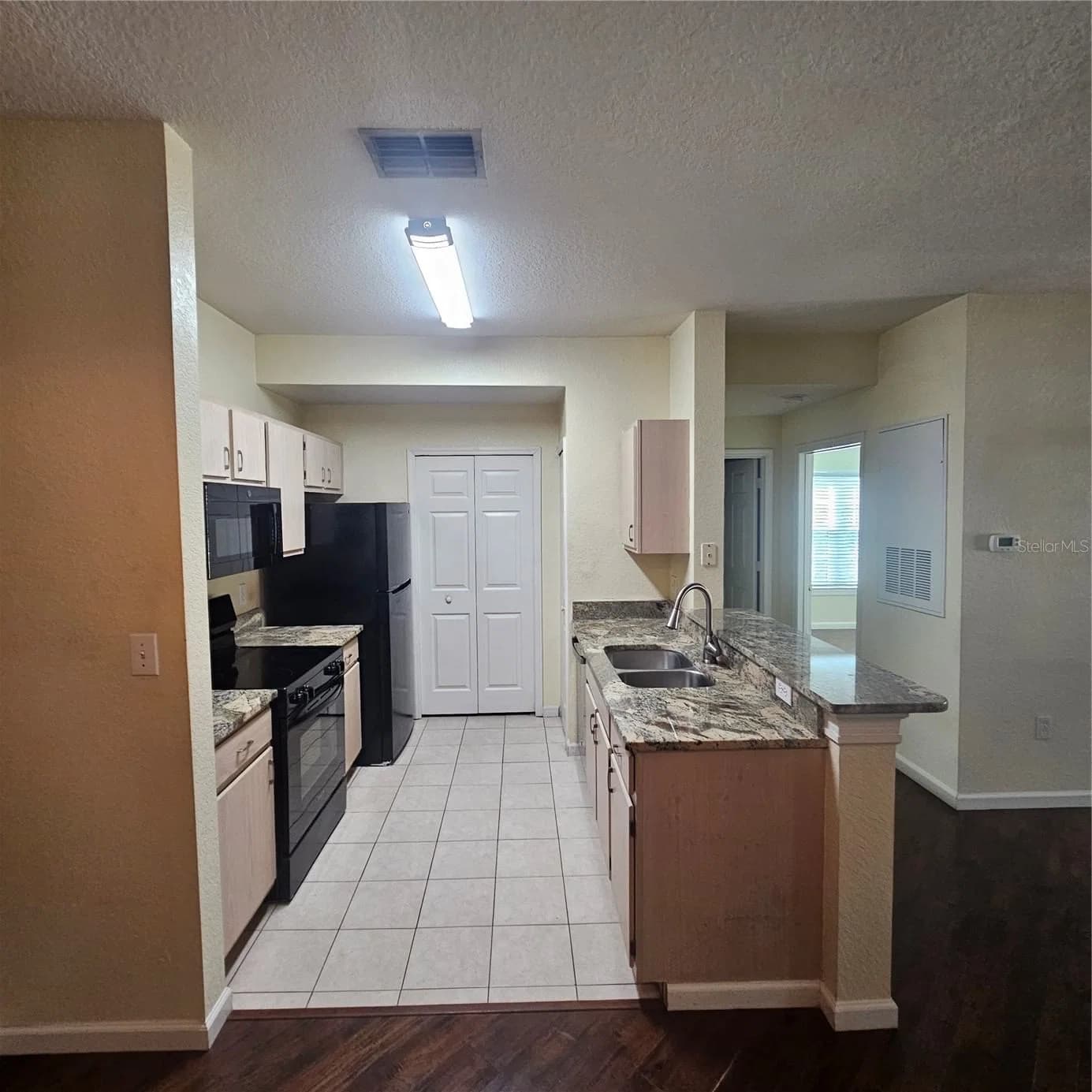 5483 VINELAND Road #10304 5