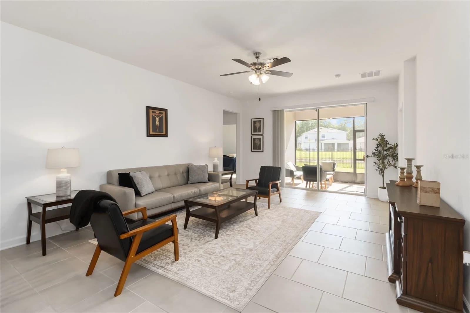 3123 CAMDEN 3