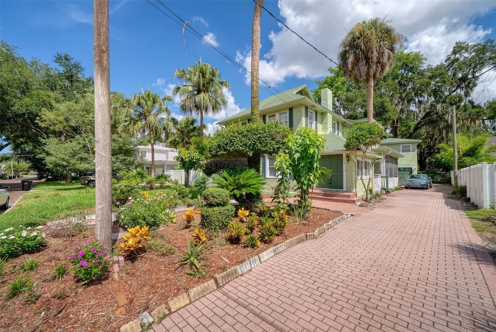 813 GREENWOOD Street, Orlando, FL 32801 2