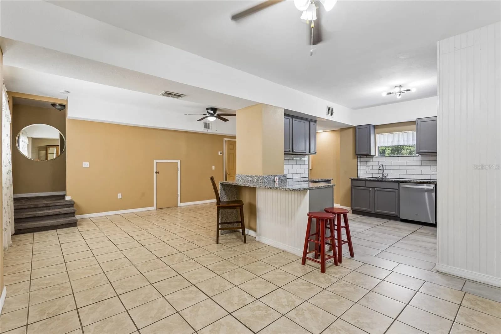 3123 LAWRENCE 2