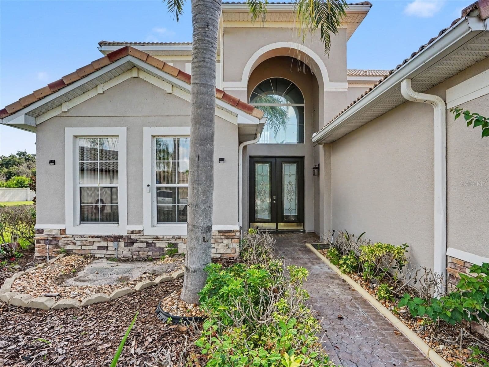 1711 WINDWARD OAKS 3