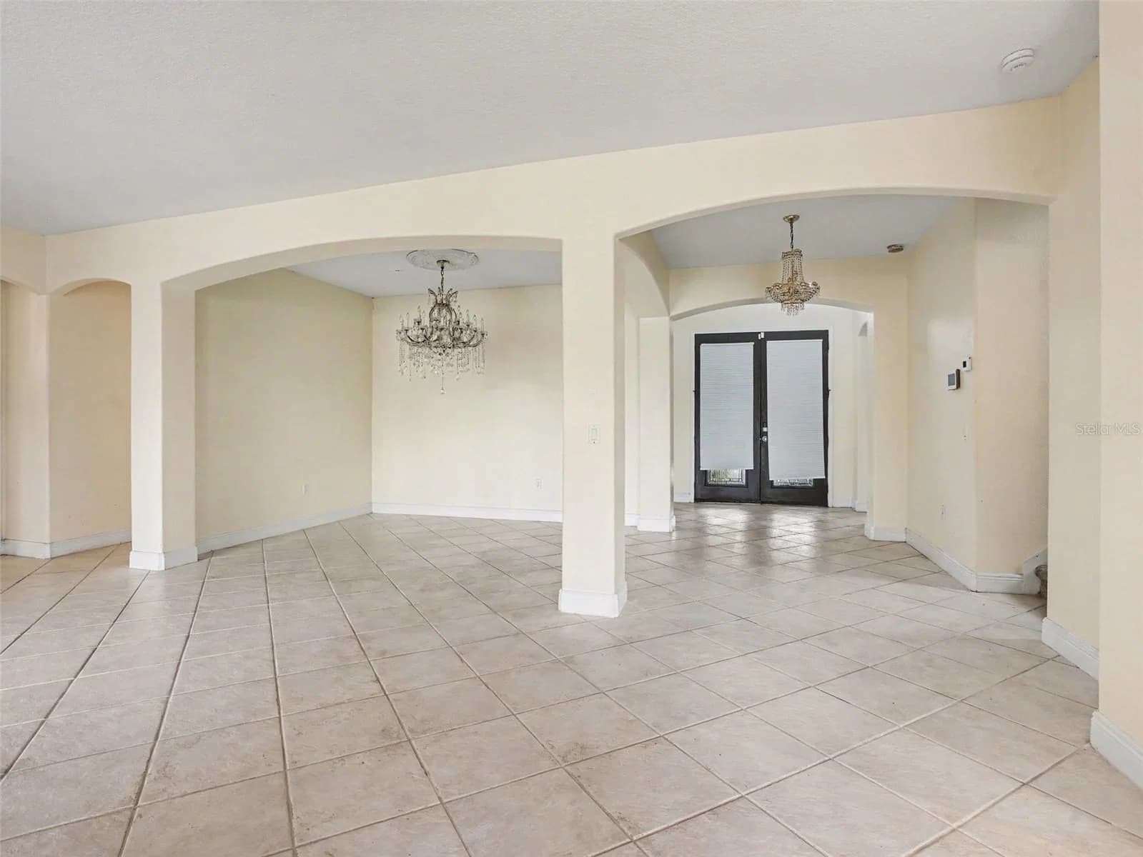 1711 WINDWARD OAKS 4