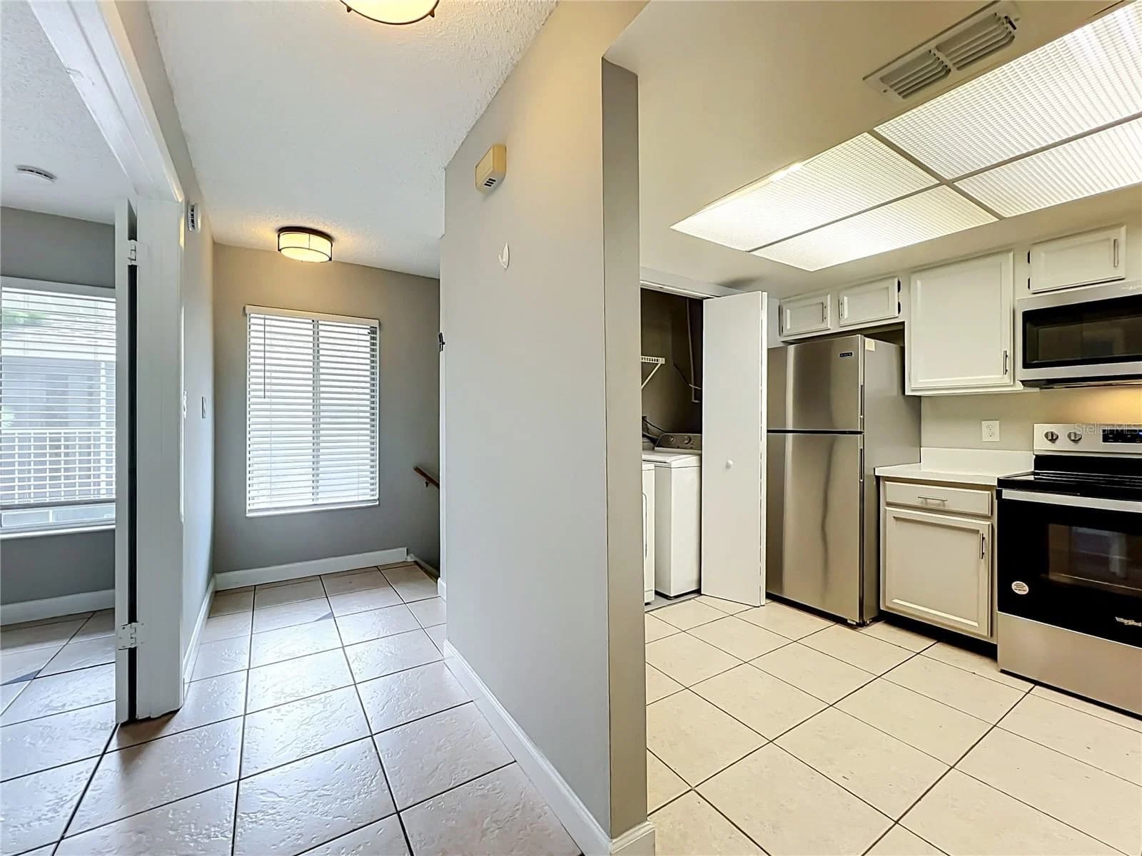 4370 WHITE PINE 3