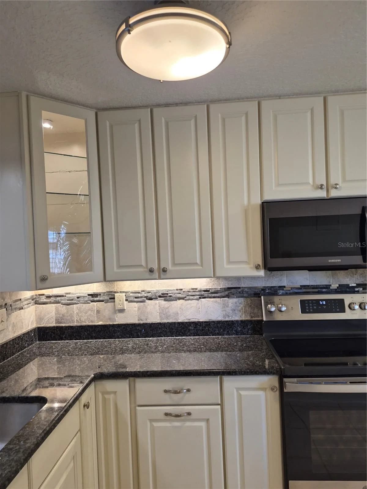4101 FAIRVIEW VISTA 2
