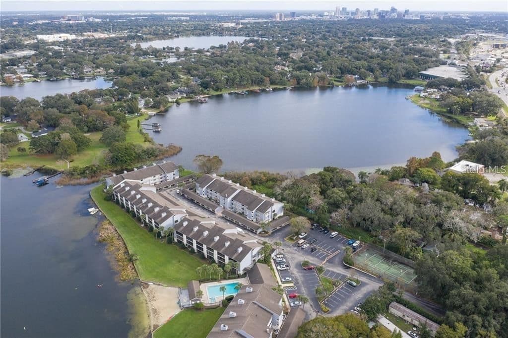 4101 FAIRVIEW VISTA Point #230 4