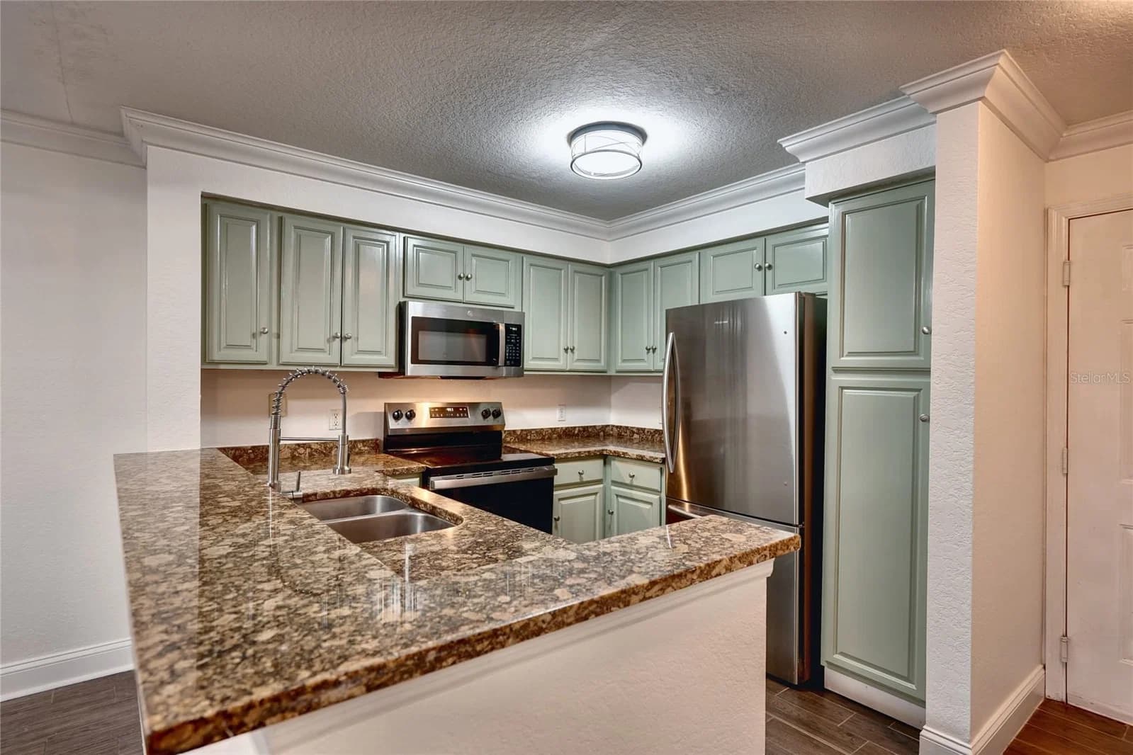 13815 FAIRWAY ISLAND 4