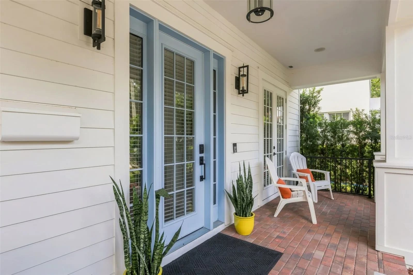 638 LIVINGSTON 2