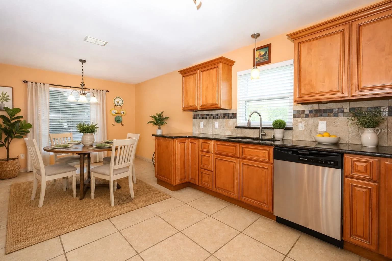 1534 PEREZ Street, Orlando, FL 32825 3