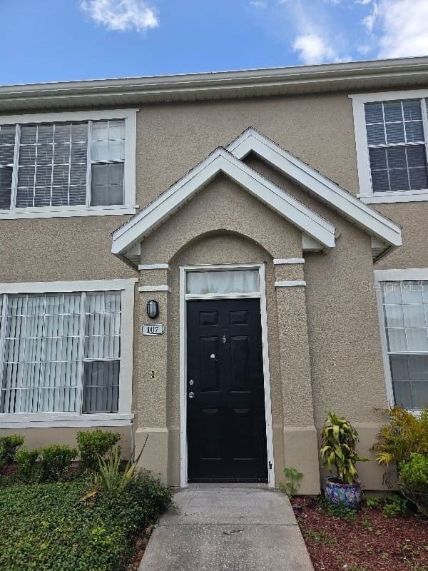 9165 LEE VISTA 2