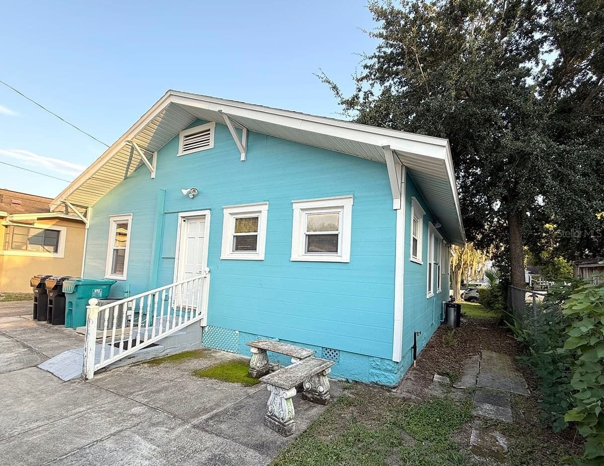 1407 RIDGEWOOD 3