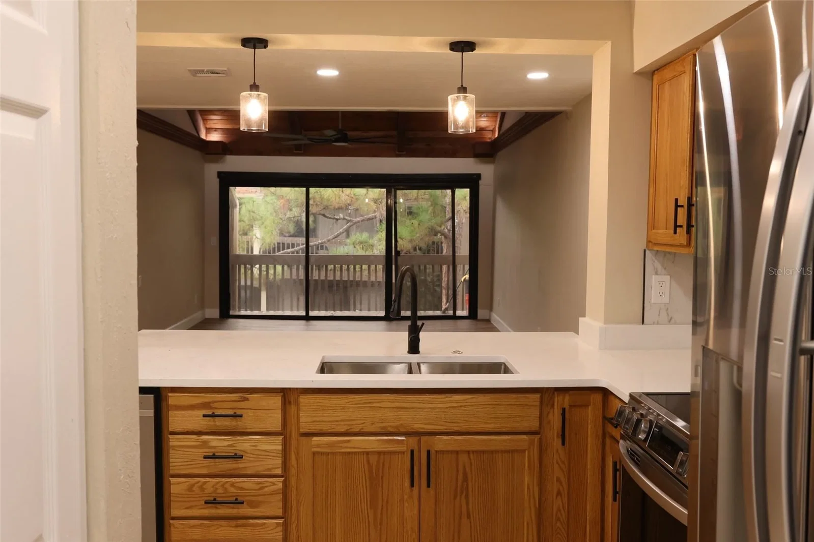 5313 INDIAN CREEK 4