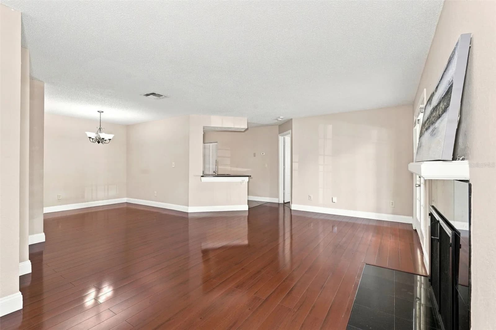 2550 ALAFAYA 5