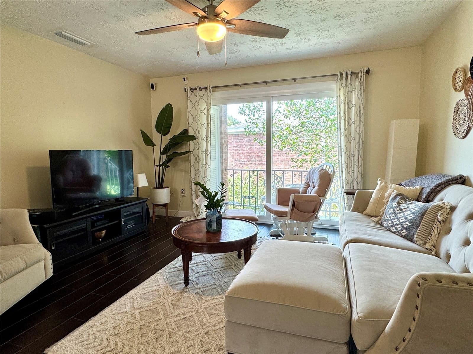 4328 LAKE UNDERHILL 3