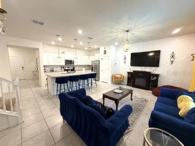 207 JETTY 4