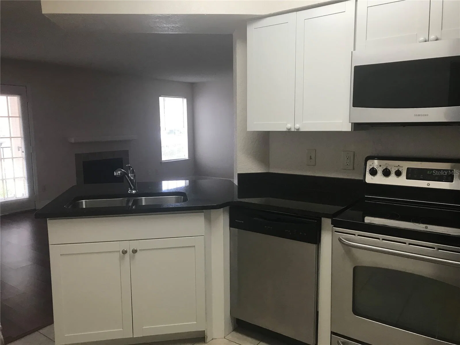 2550 ALAFAYA 5
