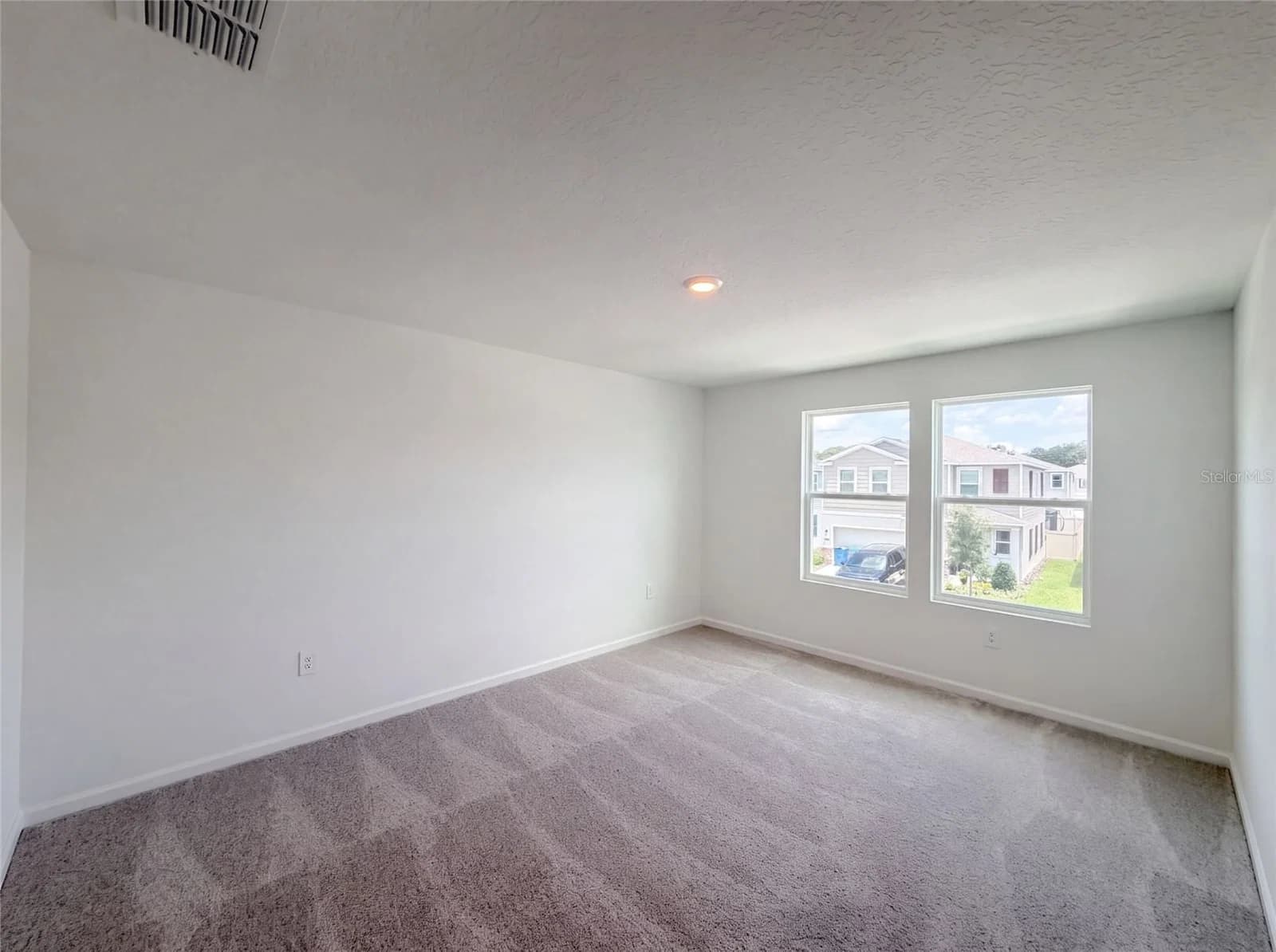 4373 RIVER BEACON 3