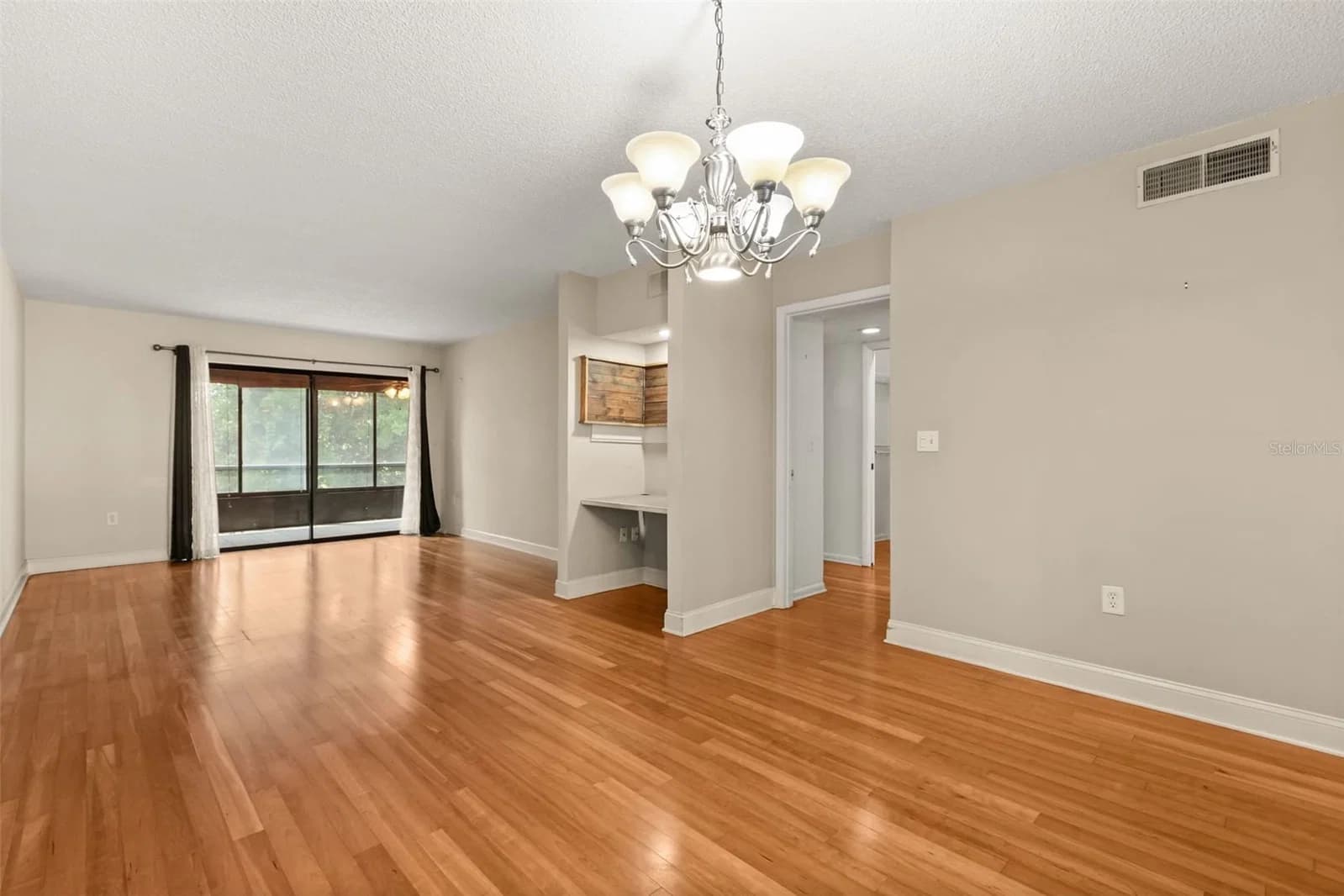 4101 FAIRVIEW VISTA 3