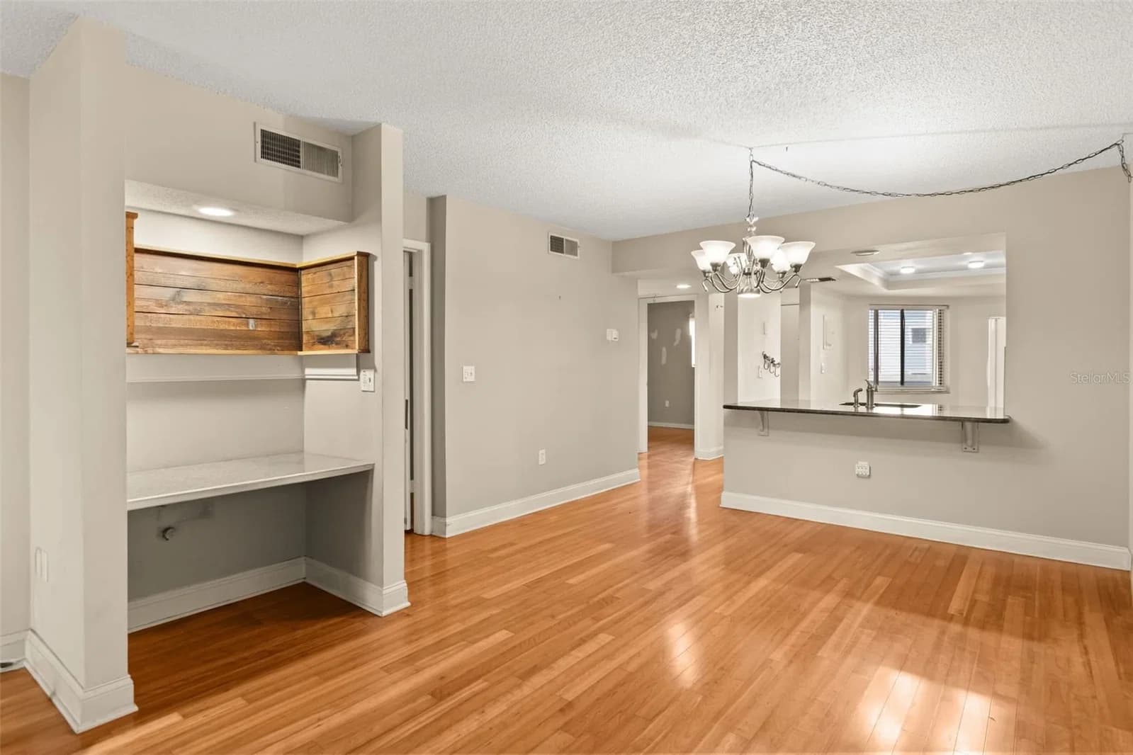 4101 FAIRVIEW VISTA 5