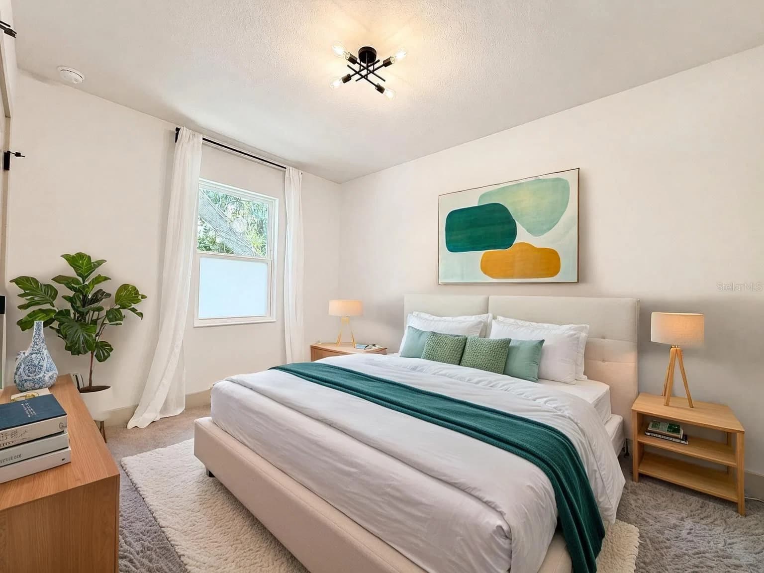 724 ELLWOOD 4