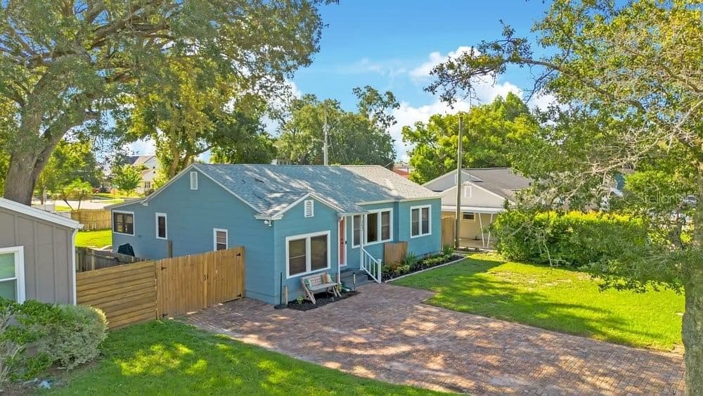 753 FLORAL Drive, Orlando, FL 32803 3