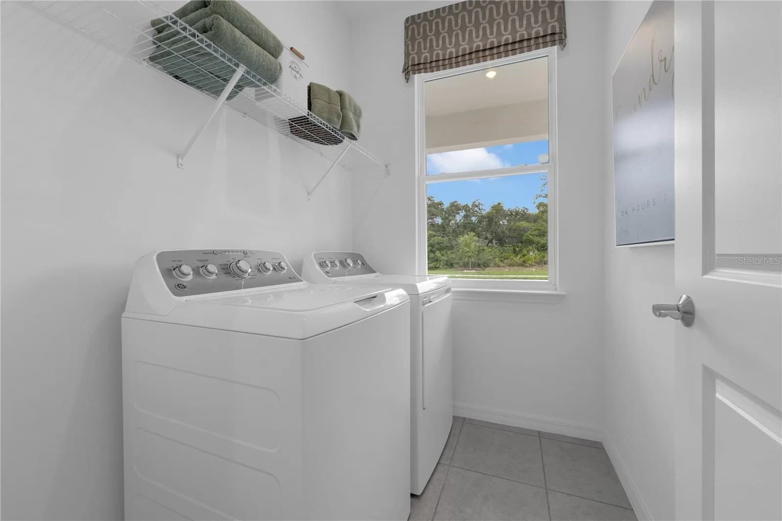 5475 MEADOW WALK 3