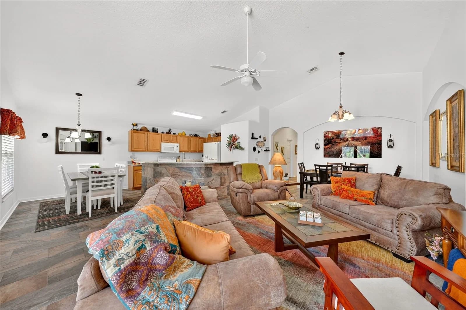 358 LANCASTER DR 5