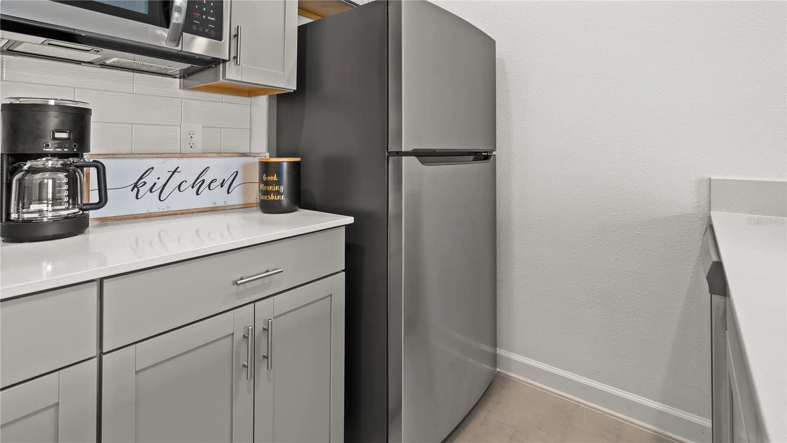 3989 EASTMINSTER 3