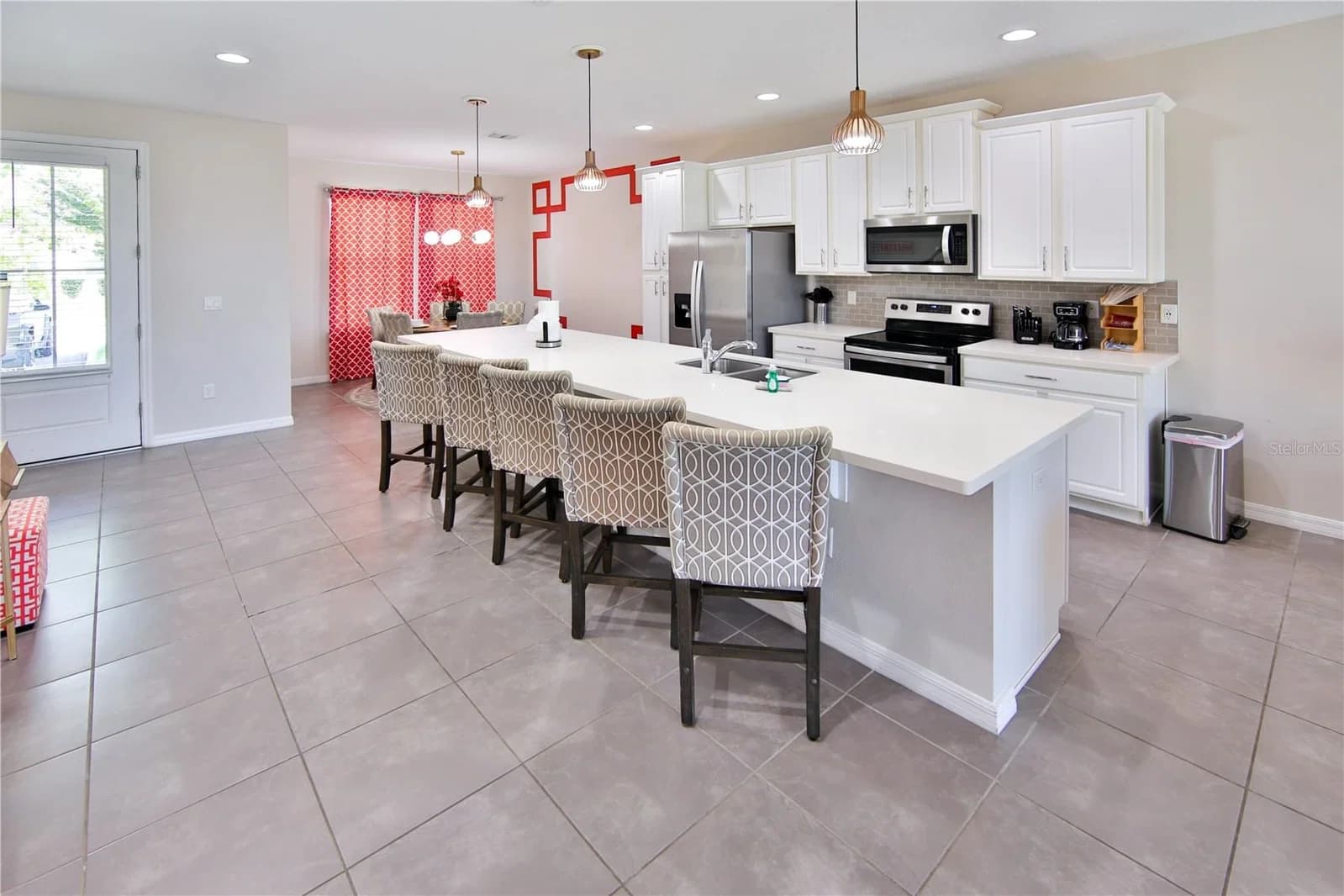 1515 CAREY PALM 5